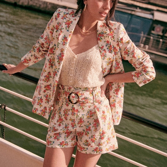 Sezane Rome Linen/Cotton Floral High Waisted Short - Picture 3 of 5